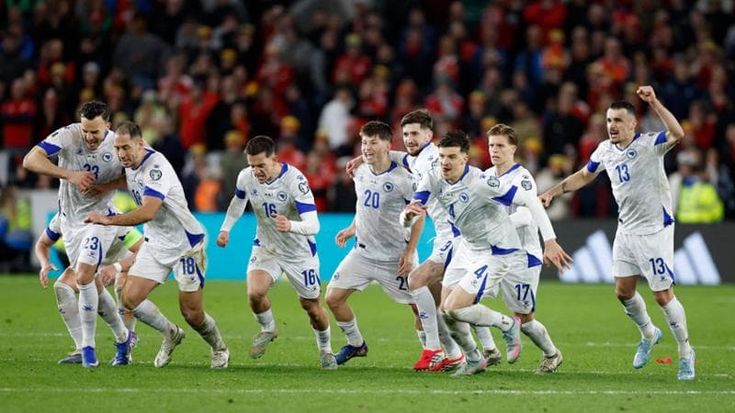 Alajbegovic e l’eterno Dzeko portano la Bosnia in finale, Galles ko ai rigori