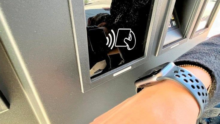 Bari, al park&ride di largo 2 Giugno pagamento all'uscita anche con smartwatch: ecco il nuovo sistema automatizzato