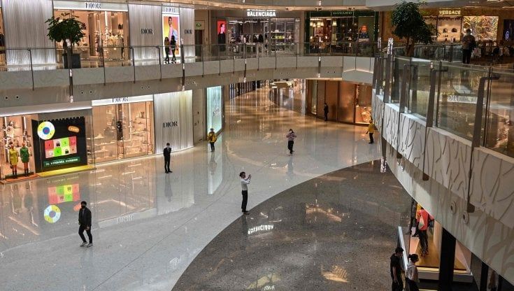 Cina: effetto Covid, -11,10% vendite al dettaglio ad aprile
