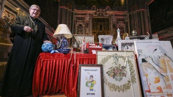 L'asta di beneficenza del Cardinale Sepe, gara di solidarietà per i bimbi malati 