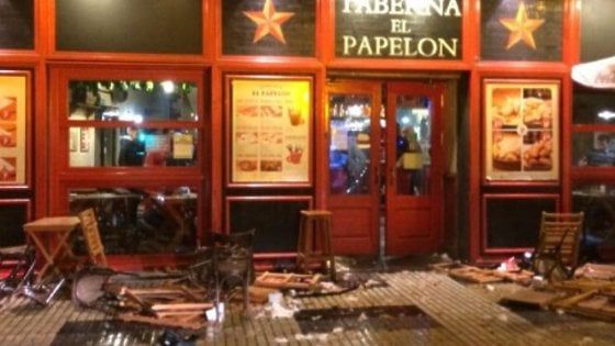 Siviglia, scontri tra ultrà spagnoli e juventini: tre feriti, uno è grave