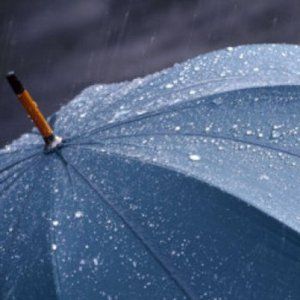 Meteo: Primo maggio con la pioggia. Allerta in Campania e Lombardia