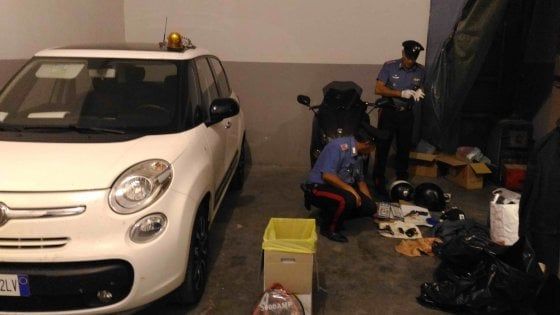 Foggia, commando armato bloccato all'uscita di un garage: "Erano pronti a uccidere"