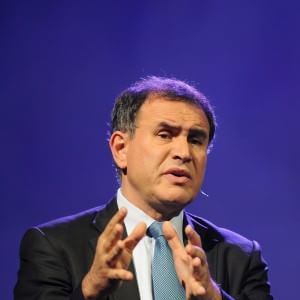 Nouriel Roubini: "Le chiavi dell'accordo nelle mani della Bce, Atene ha bisogno di almeno 30 miliardi"