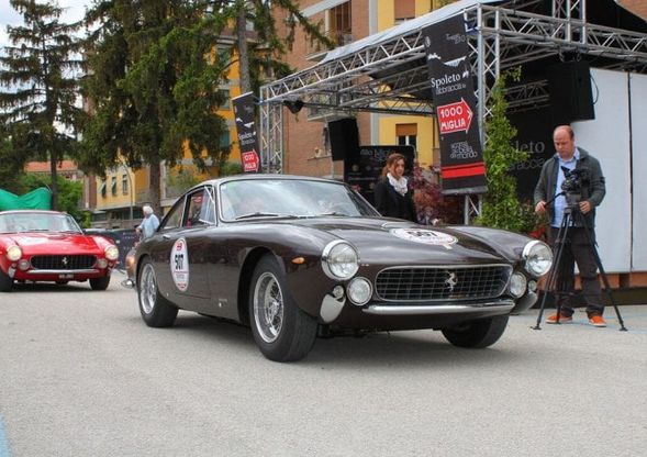 Livrea #32, ispirata alla Ferrari 250 GT Berlinetta Lusso del 1963