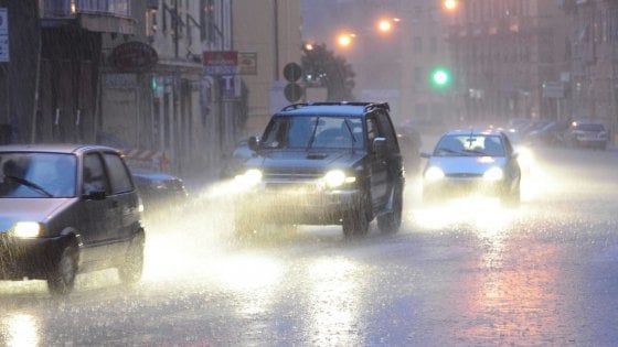Meteo, dalla Basilicata alla Sicilia: al sud è allerta arancione per temporali e raffiche di vento