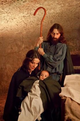 Monterano, presepe vivente in costume medievale per far rivivere l'antico borgo