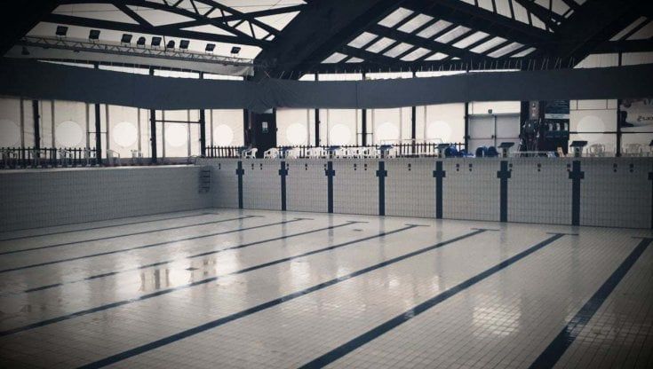 Il disastro degli impianti sportivi: "Piscine di Genova Pra', settemila euro di spese al mese, ristori minimi, non ce la facciamo più"