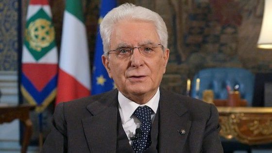 Coronavirus, 5000 mail per Mattarella. Lui risponde agli italiani: "Un periodo travagliato, ma insieme lo supereremo"