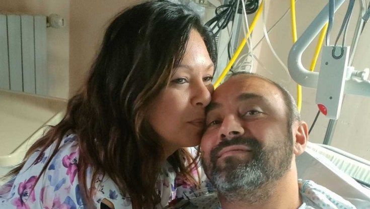 Alluvione nelle Marche, la famiglia salvata da una catena umana 