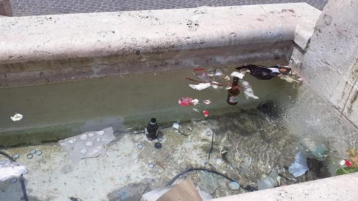 Urla, gare tra scooter e alcol. I disagi da Testaccio alla Pisana: “Qui non si riesce a dormire”