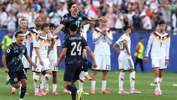 Germania da incubo: ko ai rigori, Paraguay agli ottavi
