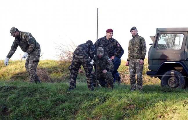 Migranti, Slovenia: barriera di filo spinato al confine con la Croazia 