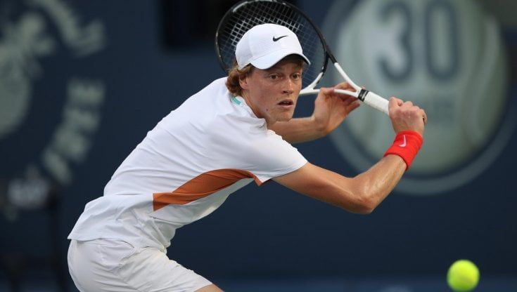 Dubai, Sinner eliminato ai quarti: Hurkacz vince in due set