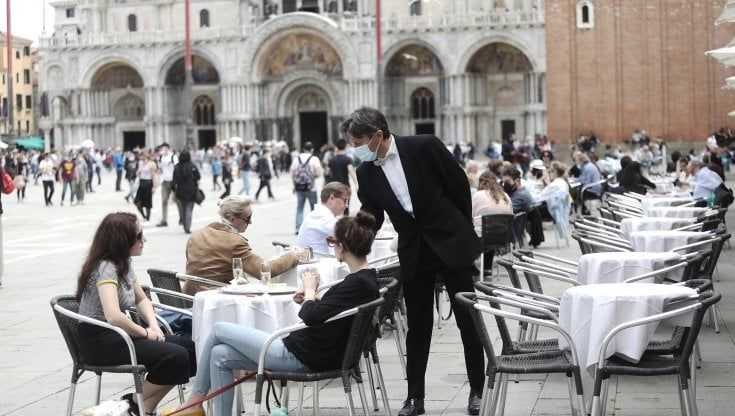 Nell'era Covid impariamo a stare all'aperto ovvero a  "guardare" col corpo 