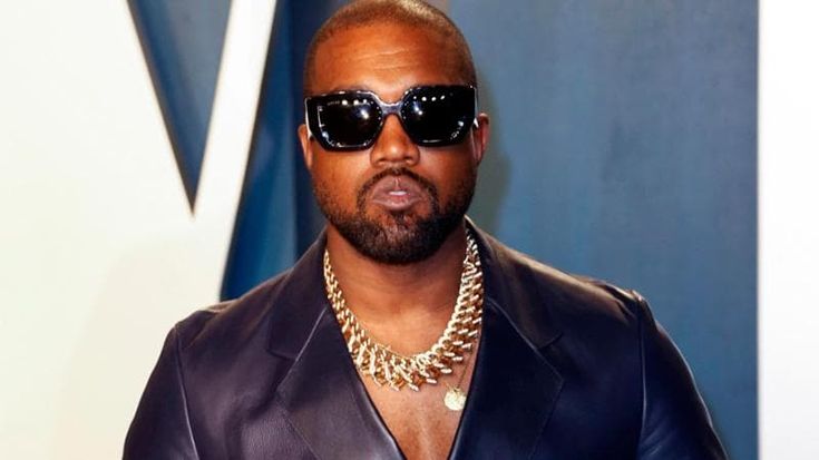 Kanye West divide la Russia. Il putiniano Dugin: “È uno di noi ideologicamente”. Ma i conservatori lo accusano: “Le sue canzoni screditano Mosca e l’esercito”