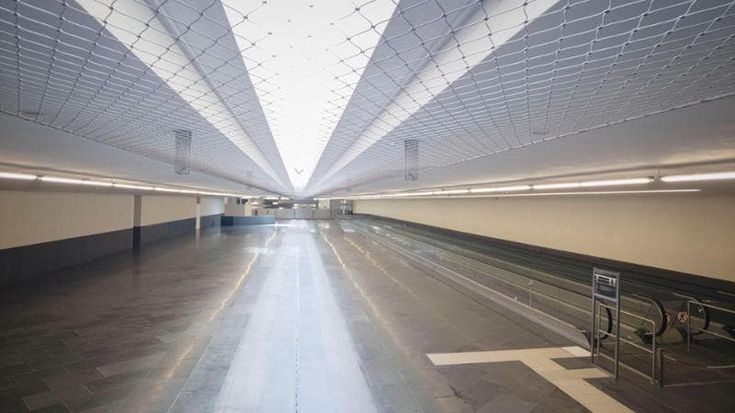 Porto di Napoli, rivoluzione sottopasso: in esclusiva il tunnel del metrò tra tesori e fasci di luce