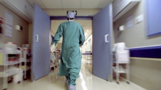 Coronavirus a Parma, Cozzolino (Ausl): "Sistema sanitario sotto stress. È necessario stare a casa"