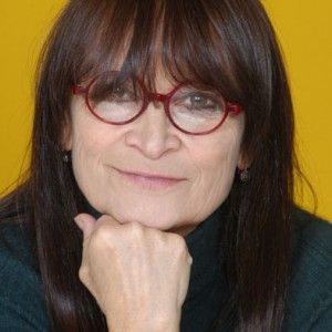 Anna Maria Guarnieri: "Il pubblico mente: ti applaude e poi fuori dal teatro ti critica"