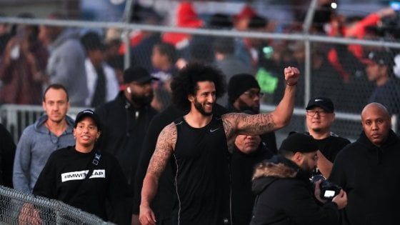 Nfl: Kaepernick, il quarterback ribelle, stupisce nel provino dopo 3 anni di stop 