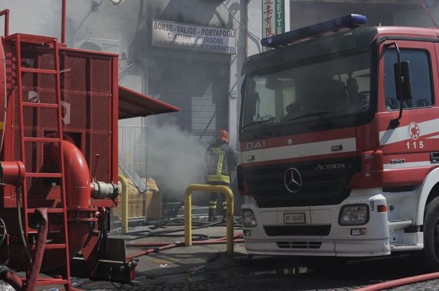 Fiamme nella Chinatown di Gianturco
