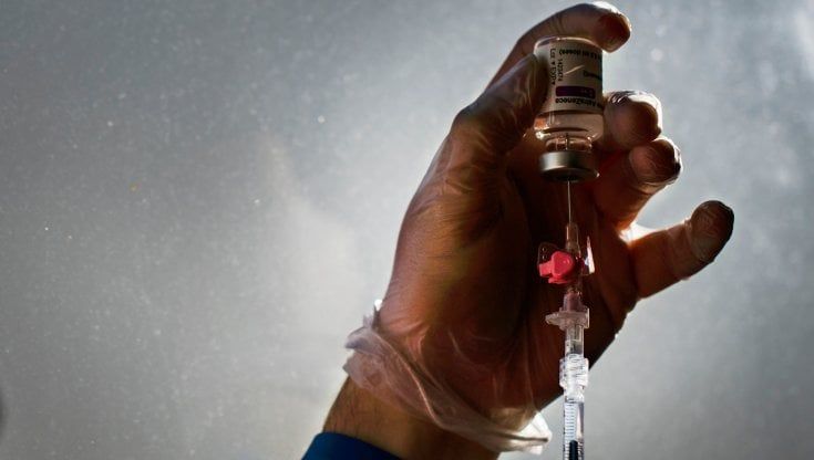 Fake news sui vaccini: mettono tutti a rischio e vanno punite