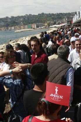 In migliaia sul lungomare<br />entusiasmo per Coppa America