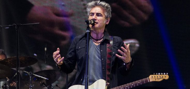 Ligabue, svelate la tracklist e la copertina di 'Made in Italy'