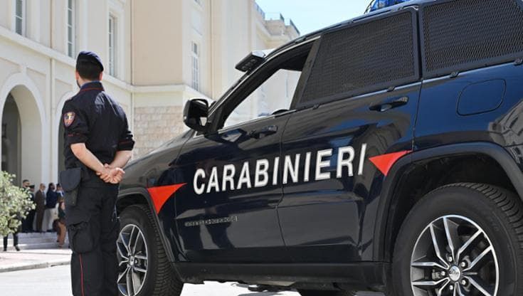 Pizzo a due fratelli imprenditori, tre arresti nel clan amato Pagano: minacce in videochiamata