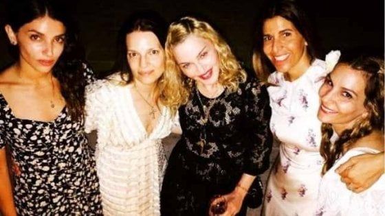 Madonna torna in Puglia: vacanza a Borgo Egnazia con i figli per il compleanno