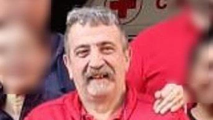 Straziato da una pressa Dubbi sulle mansioni che gli erano affidate