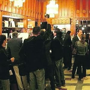 Onorevoli smemorati, dimenticano i debiti lasciati alla buvette