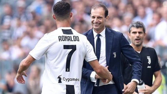 Juventus, Ronaldo: "Il gol? Ero un po' ansioso". Allegri su Douglas Costa: "È stato provocato, ma non va bene"