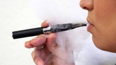 sigaretta elettronica fa male al cuore Sigaretta elettronica vs sigaretta tradizionale: quali danni provoca e cosa  dicono i medici main image 1
