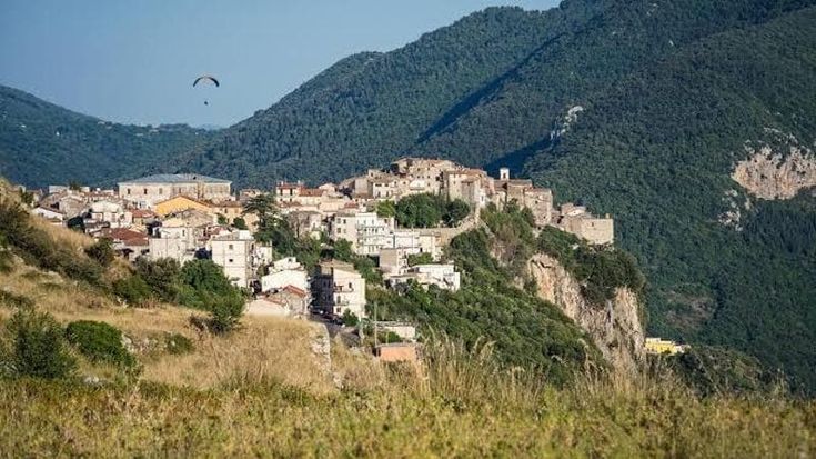 Case a un euro a Norma, borgo medievale a 70 chilometri da Roma: come funziona e chi può comprare