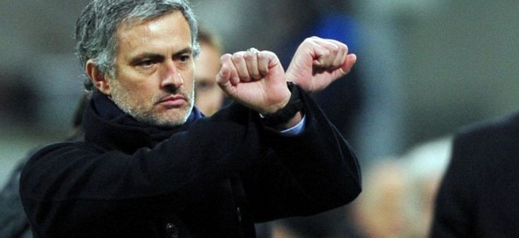 Mourinho e quelle "manette" che infiammarono San Siro