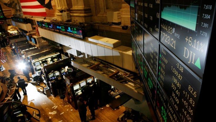 Le Borse di oggi, 17 gennaio. La crescita cinese semina incertezza sui mercati, ma la Bce rianima l'Europa 