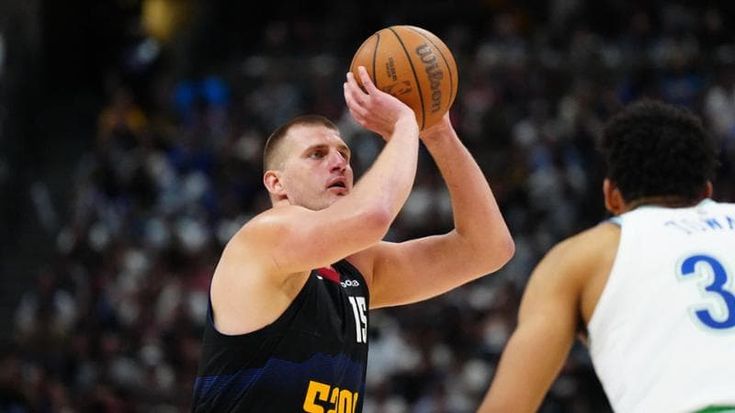 Nba, la notte amara di Jokic: i campioni in carica di Denver eliminati da Minnesota