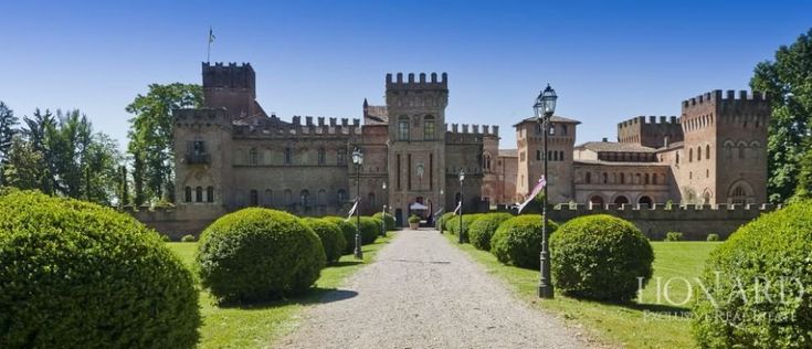 Fiabe per ricchi: in Italia il castello &egrave; in vendita