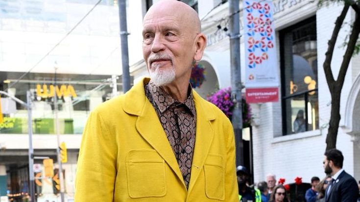 John Malkovich: “Noi attori siamo i protagonisti dei sogni degli altri”