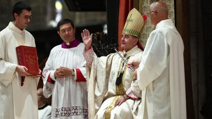 Delpini ancora un anno alla guida della diocesi: i tempi e i nomi per la successione