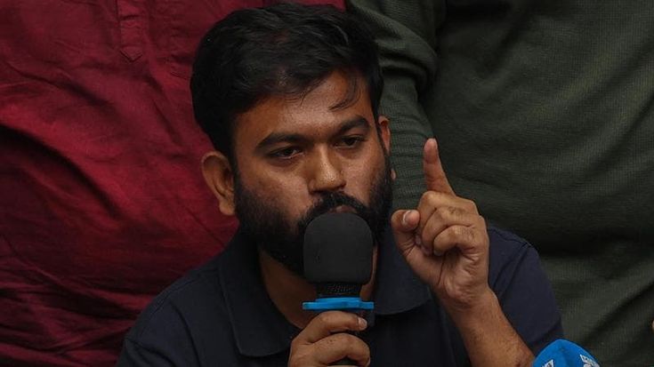 India, arrestato il leader del movimento “scarafaggi”