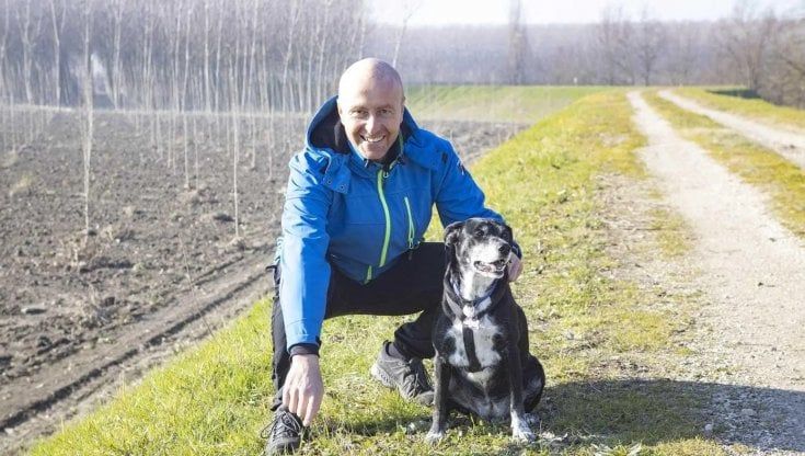 Scoprì un metoerite mentre passeggiava con la cagnetta Pimpa, ora lo premiano 