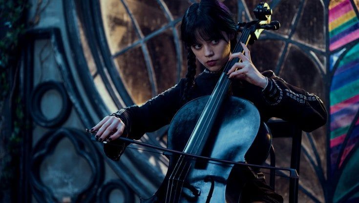 'Mercoledì' ragazzina dark senza famiglia Addams