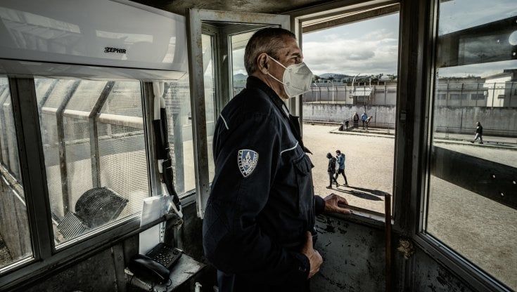 Un giorno in prigione (da agente penitenziario)