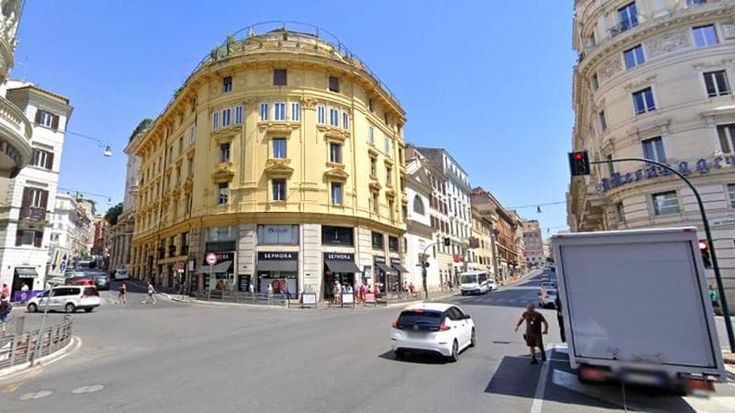 Via del Tritone, blocco perenne: nuovi varchi attivi dal 1 luglio