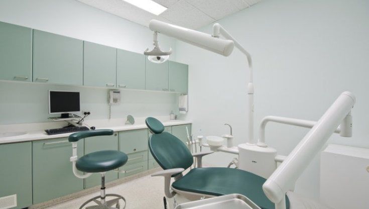 "La pandemia ha avvantaggiato la posizione delle catene low cost di odontoiatria"