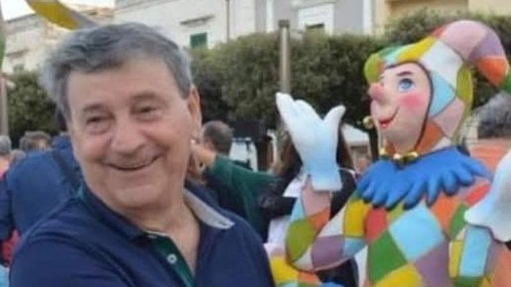 Franco Giotta, addio al maestro simbolo del carnevale di Putignano. “Con te la carta meraviglia”