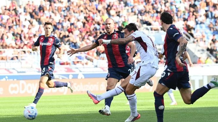 Bernardeschi illude il Bologna, poi un errore di Skorupski regala il pareggio al Toro