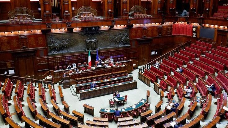 L’indicazione del premier e i “candidati occulti”. Legge elettorale, le falle che agitano la destra